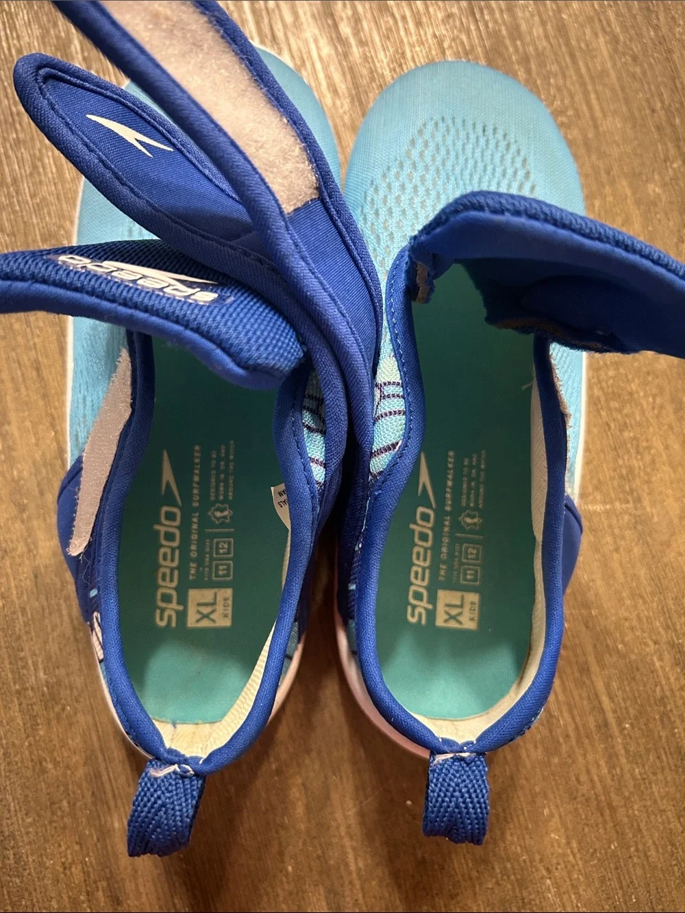 Speedo Kids Blue and Teal Hook-and-Loop Water Shoes, S. XL,11/12, Like New,